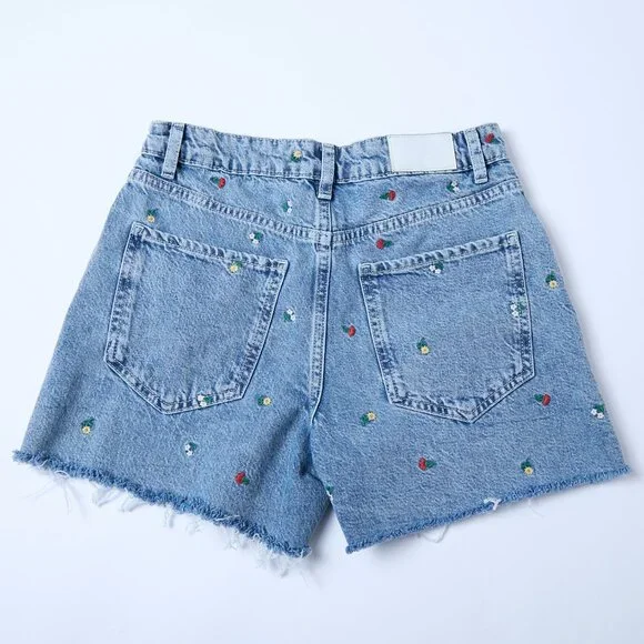 Rails Zuma Embroidered Flower Field Frayed Hem Denim Shorts Size 25 cottagecore - Picture 3 of 16